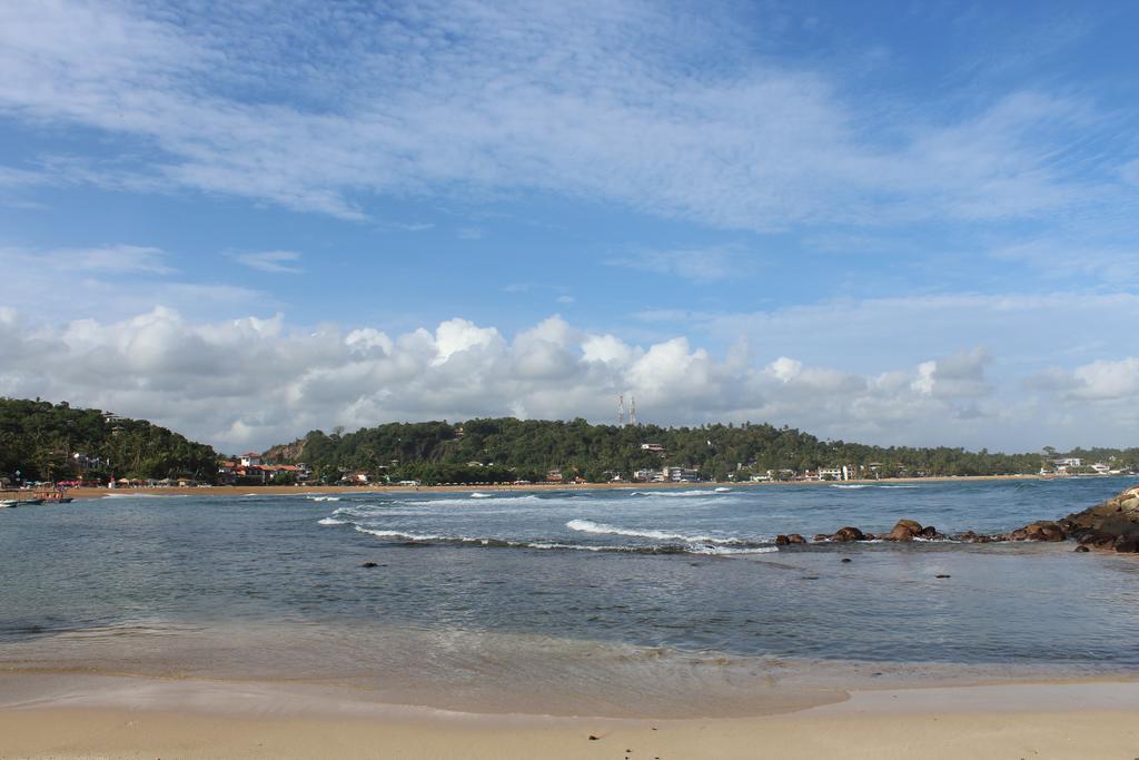 Santori Unawatuna Exterior photo